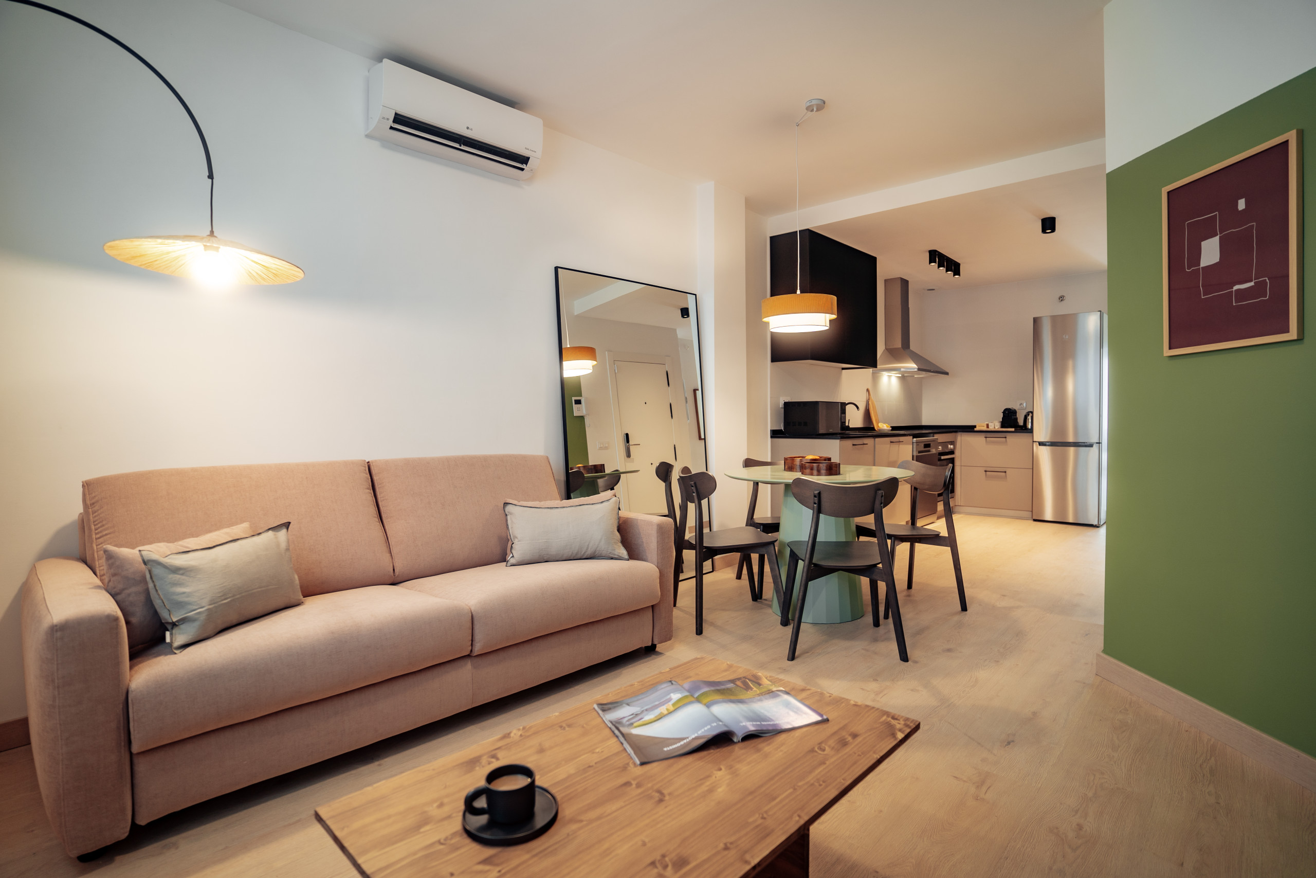 Los Olivos | 1-Bedroom Apartment with Patio  — Sevilla, Andalucía — vacation rental