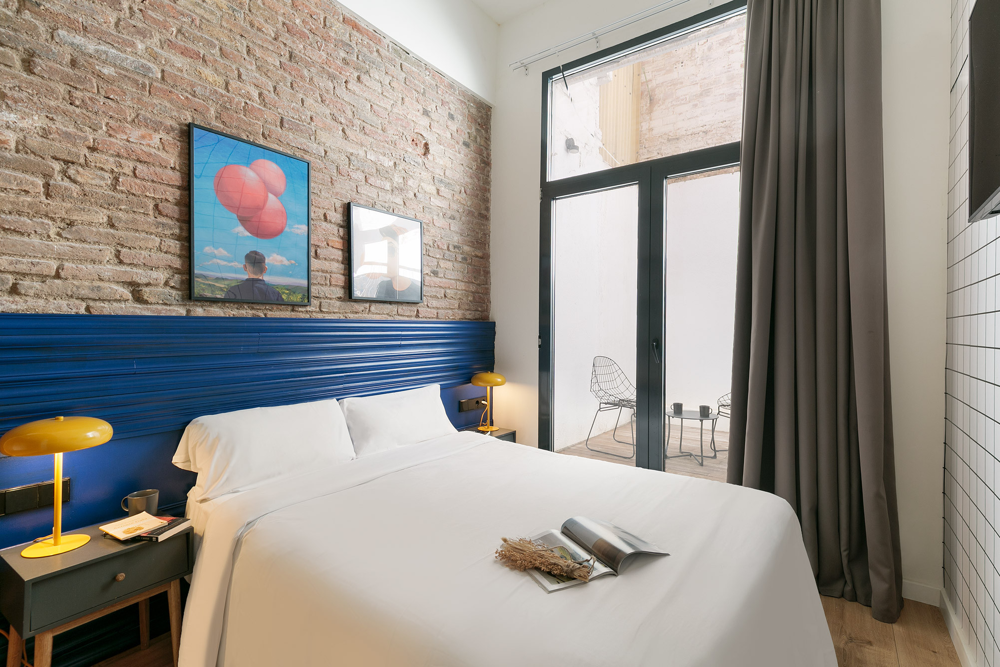 Arte | Double Suite with Private Patio — L'Hospitalet de Llobregat, Catalunya — vacation rental