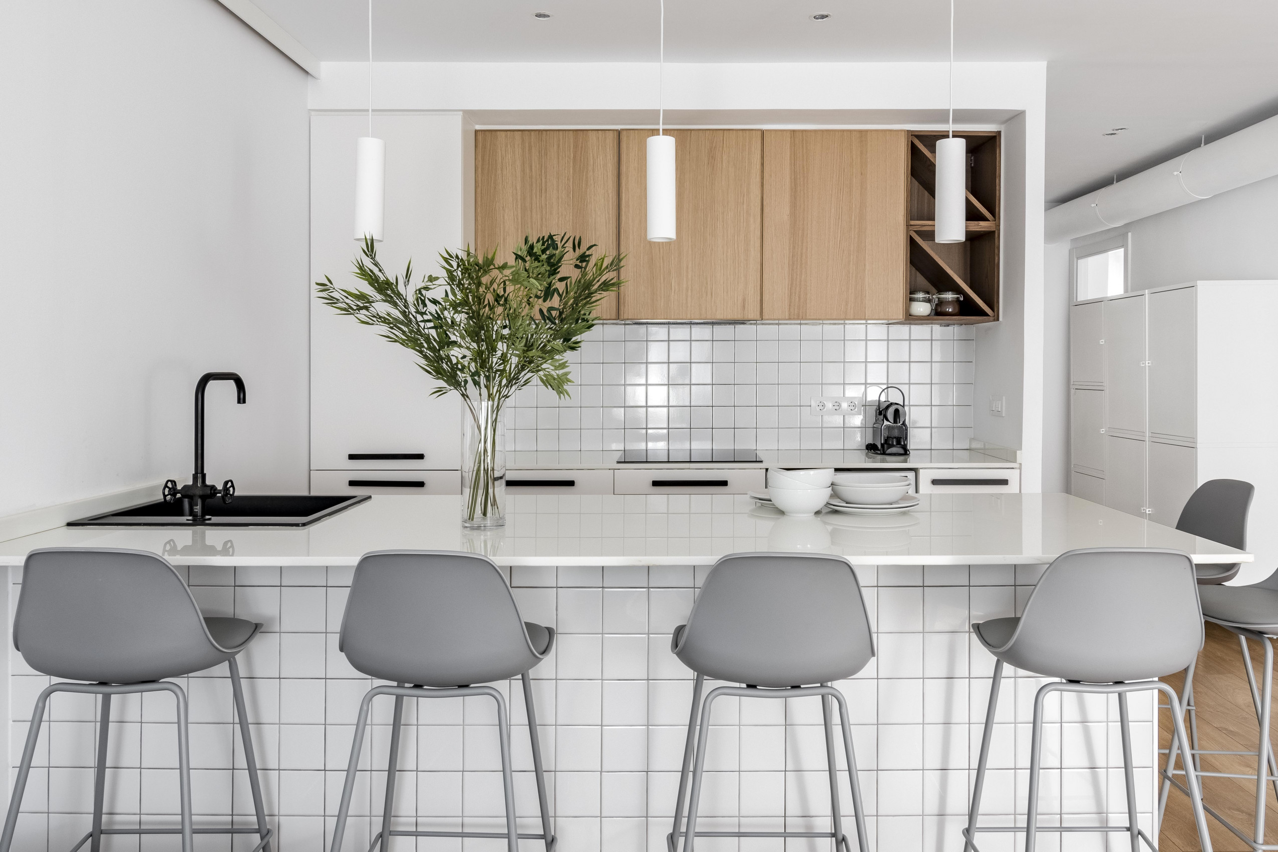 Style | 3-Bedroom Apartment with Balcony  — Madrid, Comunidad de Madrid — vacation rental